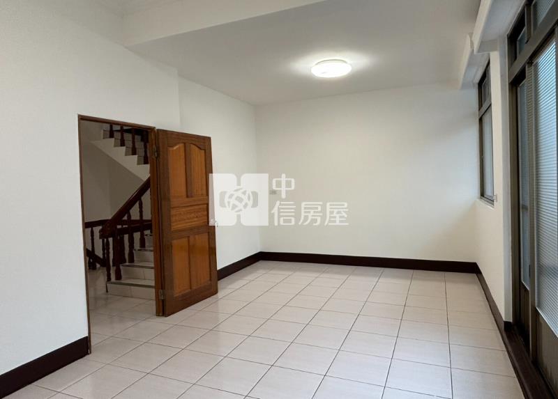 近幼獅工業區美透天房屋室內格局與周邊環境