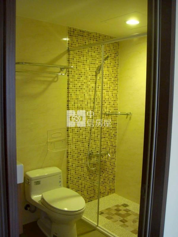 中壢後火車站(中壢京站)兩房加車位房屋室內格局與周邊環境