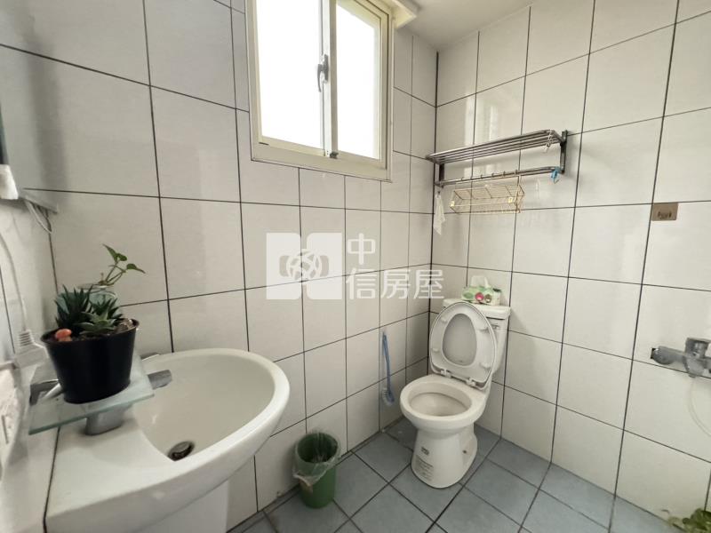 平鎮五套房整新透天店面房屋室內格局與周邊環境