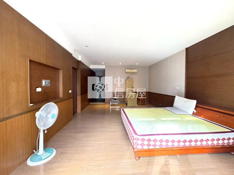 忠福商圈市公所大地坪透天房屋室內格局與周邊環境