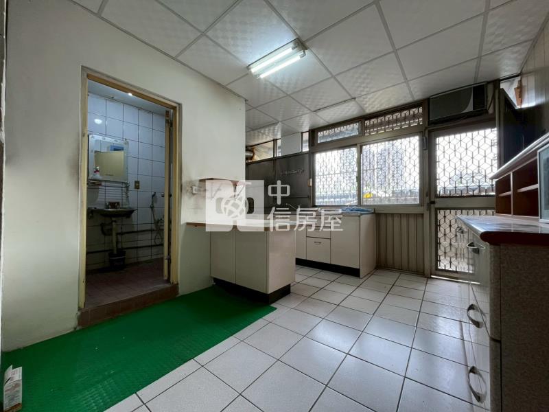 南區二樓三房公寓我最俗房屋室內格局與周邊環境