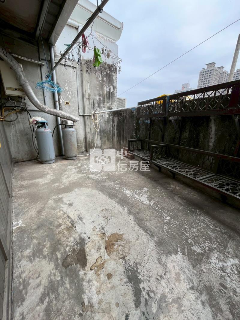 南區二樓三房公寓我最俗房屋室內格局與周邊環境