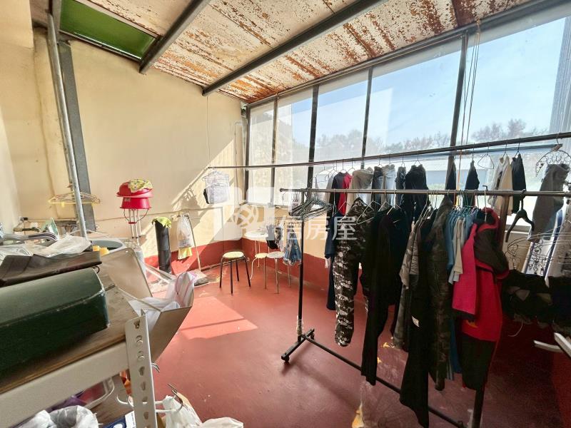 靜巷孝親透天房屋室內格局與周邊環境