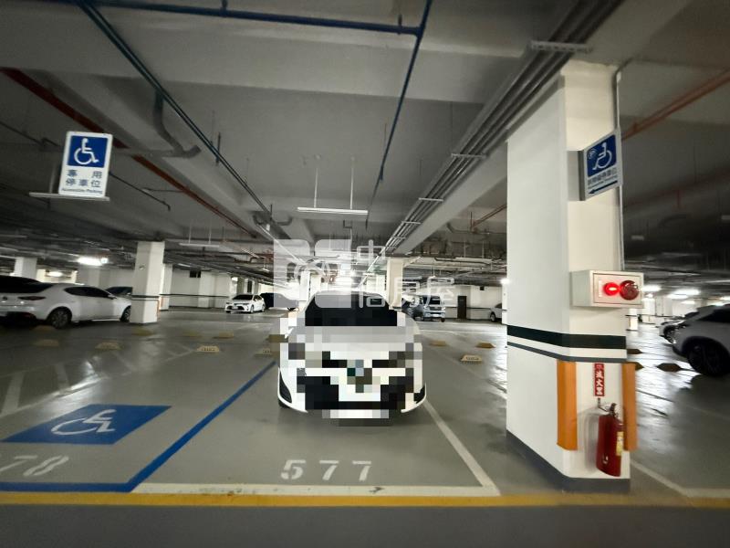 專-八擴重劃區-麗寶青年時代2+1房車房屋室內格局與周邊環境