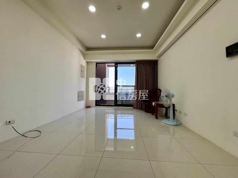 草屯市區三房車位幸福天空房屋室內格局與周邊環境