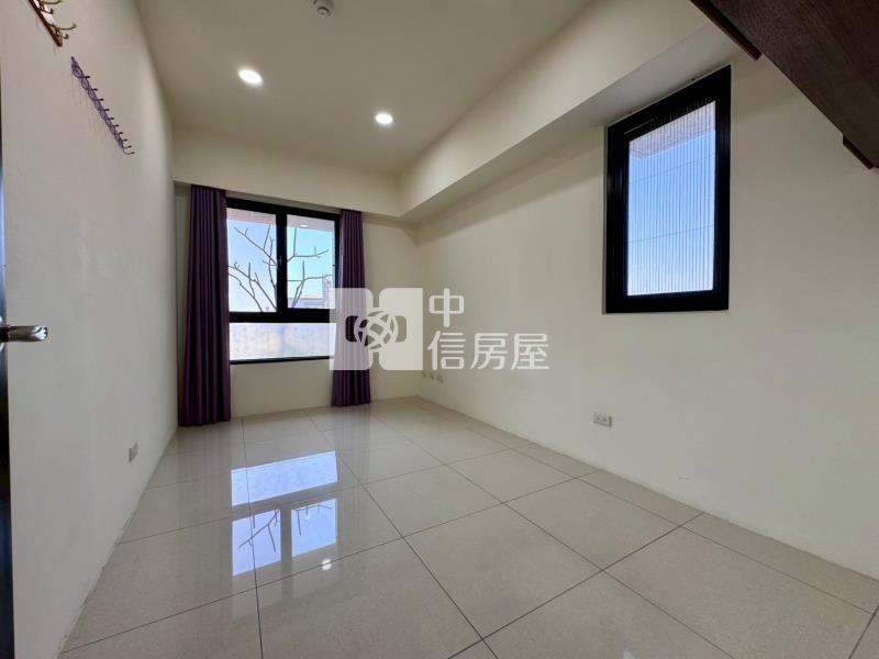 草屯市區三房車位幸福天空房屋室內格局與周邊環境