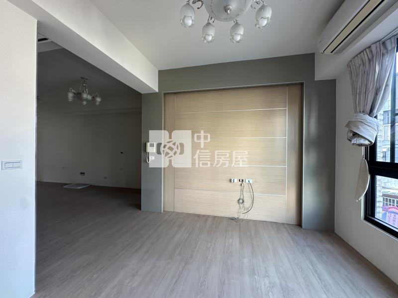 7J40台中太平電梯美墅房屋室內格局與周邊環境