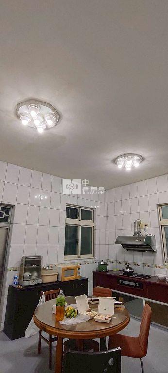 楊梅上湖國小合法農舍(中信卓越團隊)房屋室內格局與周邊環境