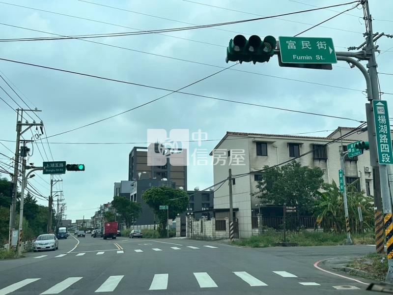 楊梅上湖國小合法農舍(中信卓越團隊)房屋室內格局與周邊環境