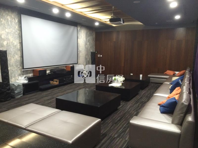 雲世紀美視野2房平車房屋室內格局與周邊環境