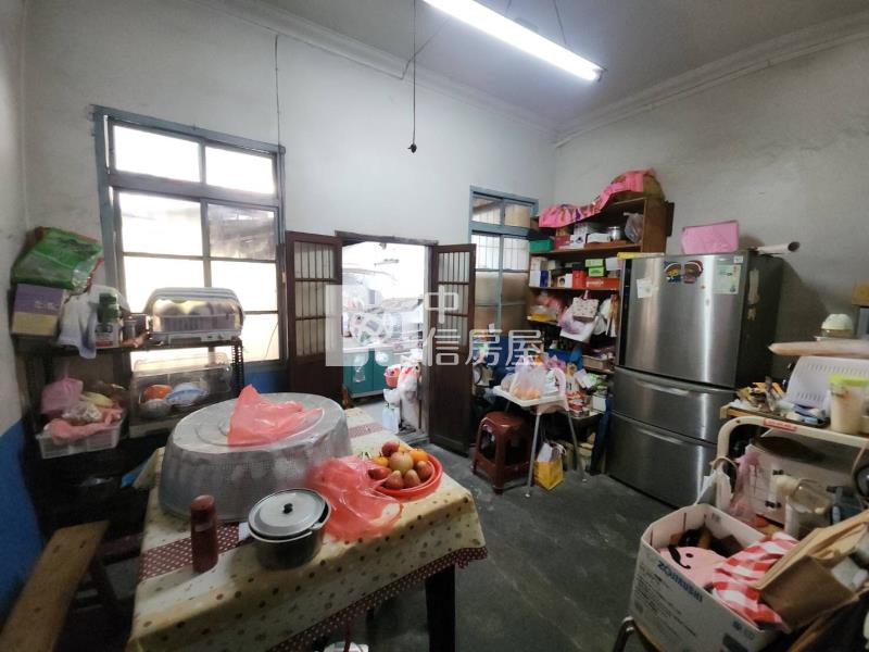 草屯市區大地坪店面房屋室內格局與周邊環境