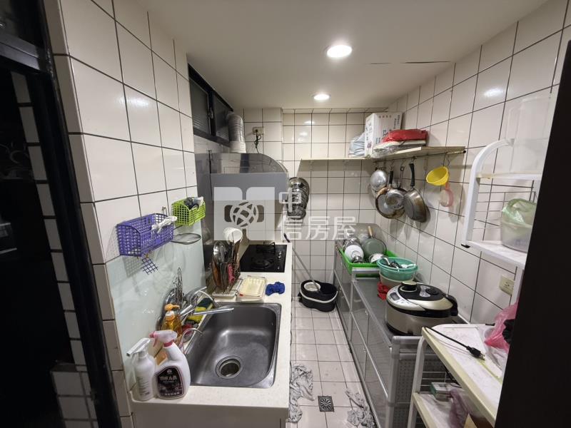 復旦中學三房車房屋室內格局與周邊環境