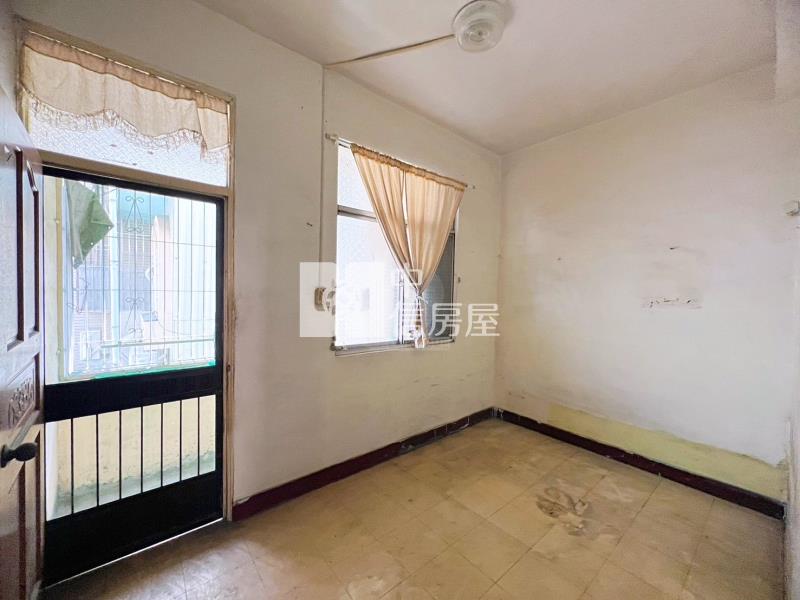 高雄房屋-獅湖國小透天房屋室內格局與周邊環境