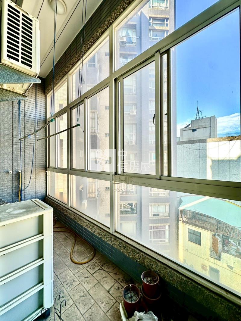 柳川水岸面公園美景震後四房車位房屋室內格局與周邊環境