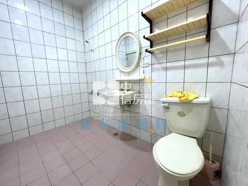 【新夢想】幼獅交流道旁 大面寬透天 | 可停2台車房屋室內格局與周邊環境