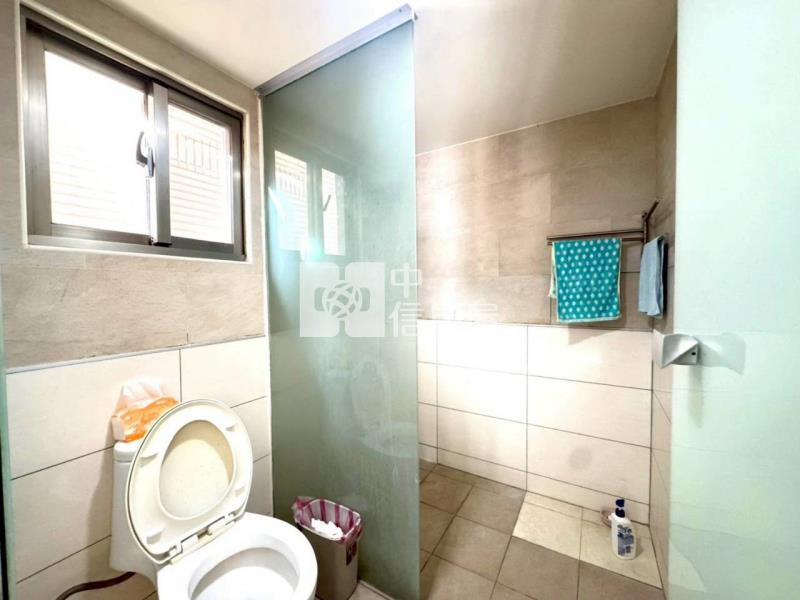 市公所超大別墅房屋室內格局與周邊環境