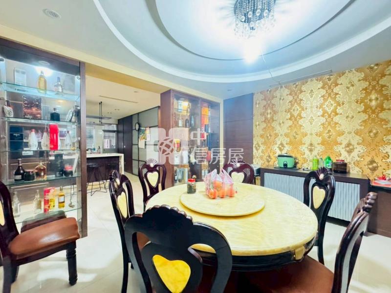 市公所超大別墅房屋室內格局與周邊環境