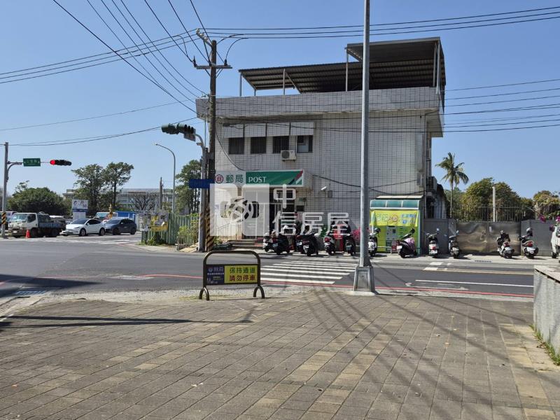 二空新城三大房平車寓房屋室內格局與周邊環境