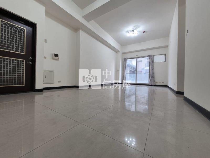 二空新城三大房平車寓房屋室內格局與周邊環境