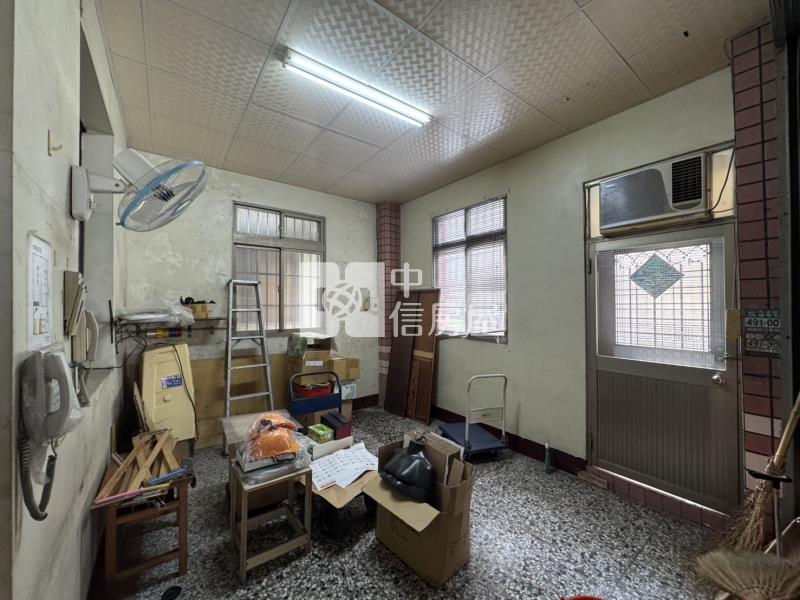 近草湖國小大地坪大面寬電梯住辦房屋室內格局與周邊環境