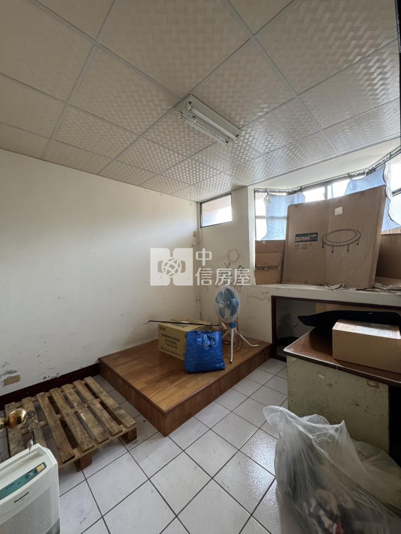 近草湖國小大地坪大面寬電梯住辦房屋室內格局與周邊環境