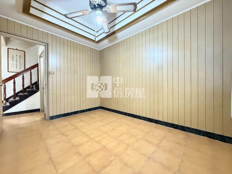 太平豐年社區大面寬孝新別墅房屋室內格局與周邊環境