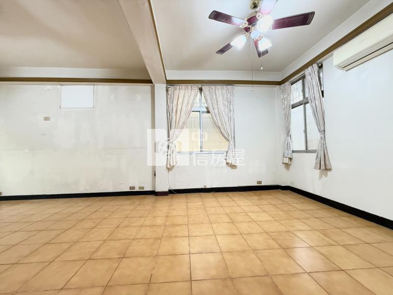 太平豐年社區大面寬孝新別墅房屋室內格局與周邊環境