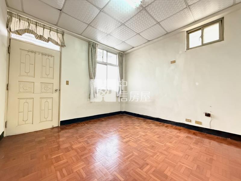 太平豐年社區大面寬孝新別墅房屋室內格局與周邊環境