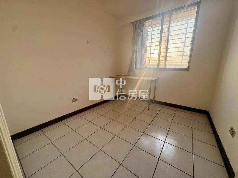 高工商圈四房+直達車位視野戶房屋室內格局與周邊環境