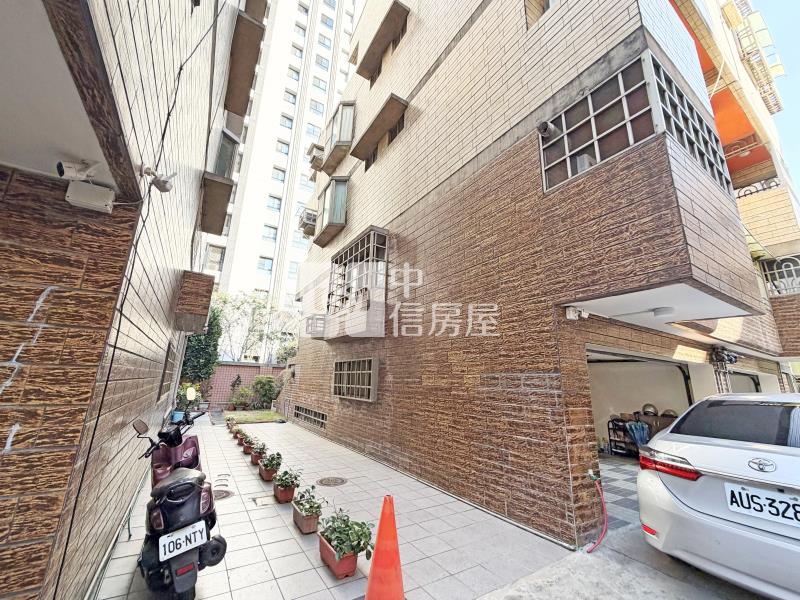 八期豐樂公園臨路大地坪車庫別墅房屋室內格局與周邊環境