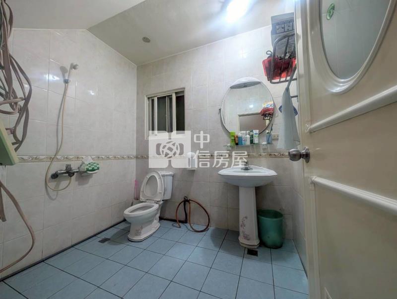 A2-15新站大面寬別墅(專任)房屋室內格局與周邊環境