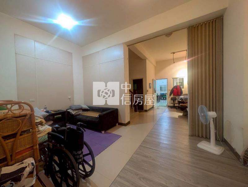 A2-15新站大面寬別墅(專任)房屋室內格局與周邊環境