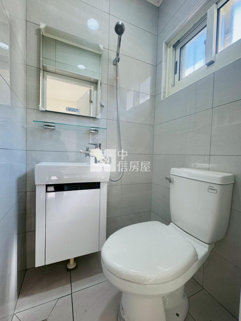 中沙路公寓再賣一間房屋室內格局與周邊環境