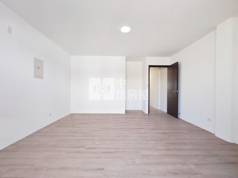 栗林車站臨路美透天房屋室內格局與周邊環境