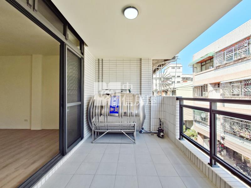 栗林車站臨路美透天房屋室內格局與周邊環境