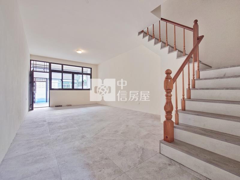 三光國中臨路車庫美墅房屋室內格局與周邊環境