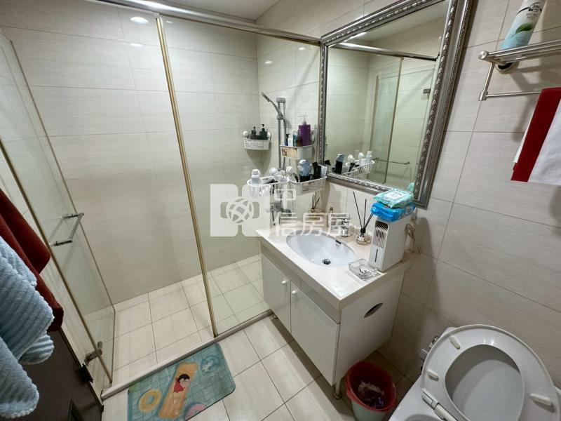 烏日林新醫院旁高樓層大三房平車房屋室內格局與周邊環境