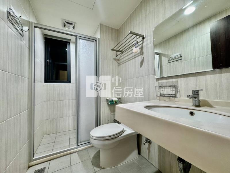 承辦.總太高樓層.無限超美視野.三房雙車位房屋室內格局與周邊環境