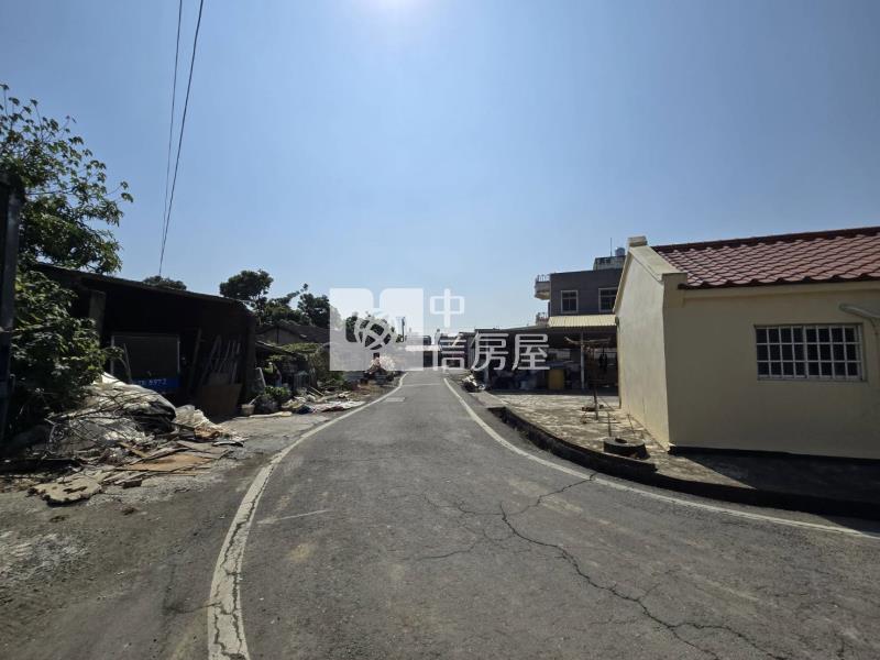 嘉義太保市商業區建地(專)房屋室內格局與周邊環境