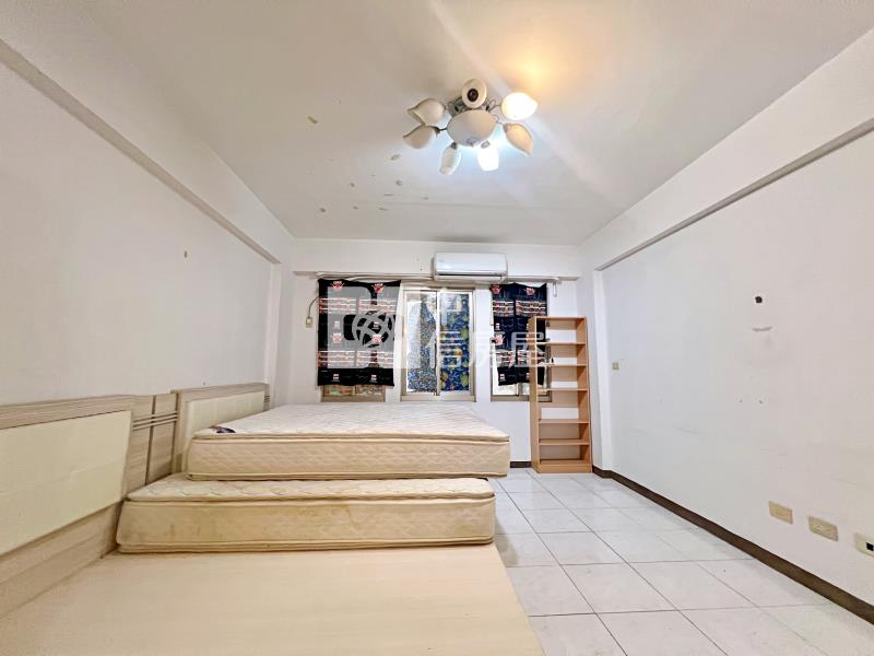 屏東房屋 崇蘭新都心靜居小別墅房屋室內格局與周邊環境