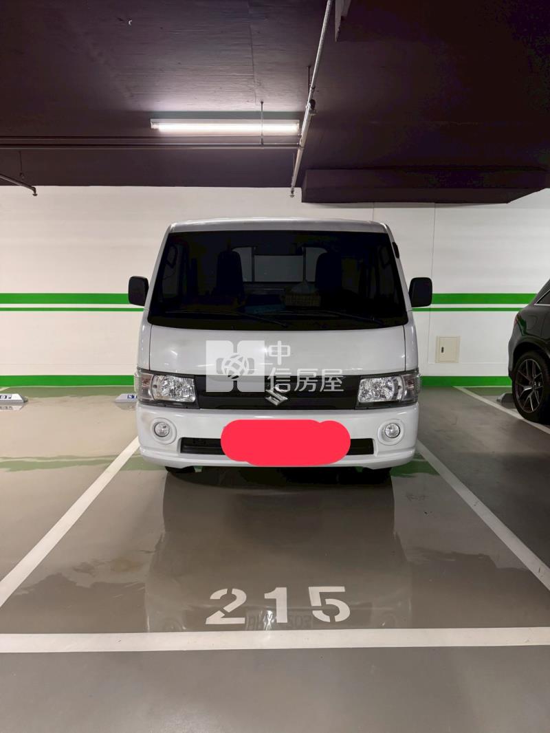 近誠品高機能精裝兩房平車房屋室內格局與周邊環境