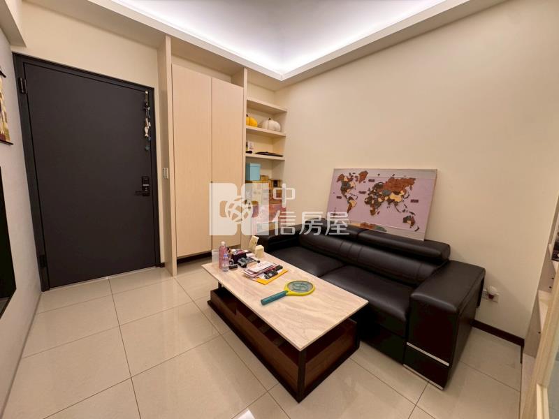 近誠品高機能精裝兩房平車房屋室內格局與周邊環境