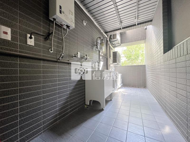 東區指標坤悅高飛搶手三房大平車房屋室內格局與周邊環境