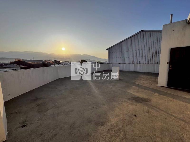 楠西百坪角窗大面寬7房雙金店住房屋室內格局與周邊環境