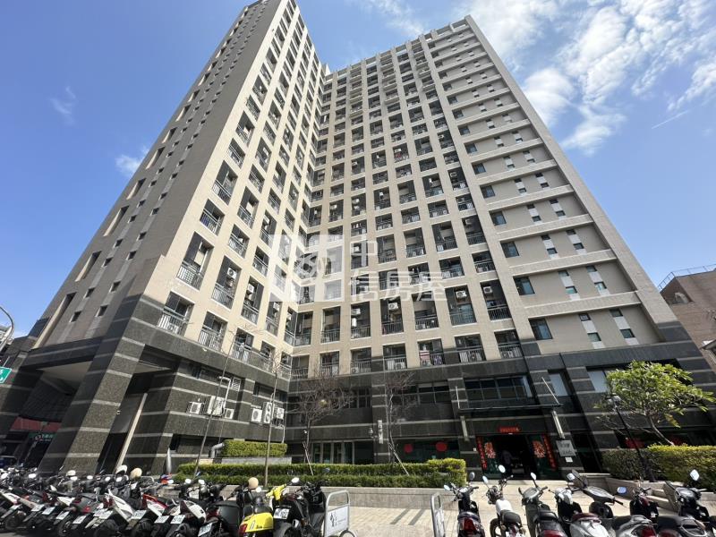 中國醫輕屋齡樓中樓大套房房屋室內格局與周邊環境