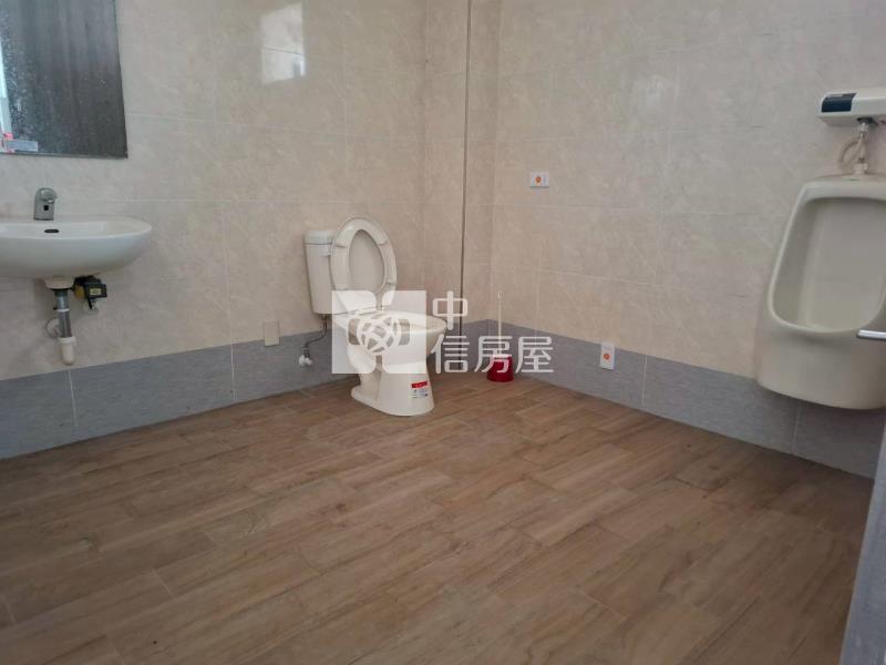 北高雄全新挑高廠房房屋室內格局與周邊環境