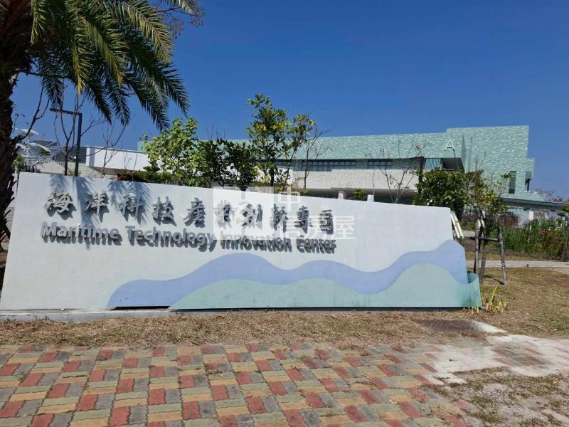 北高雄全新挑高廠房房屋室內格局與周邊環境