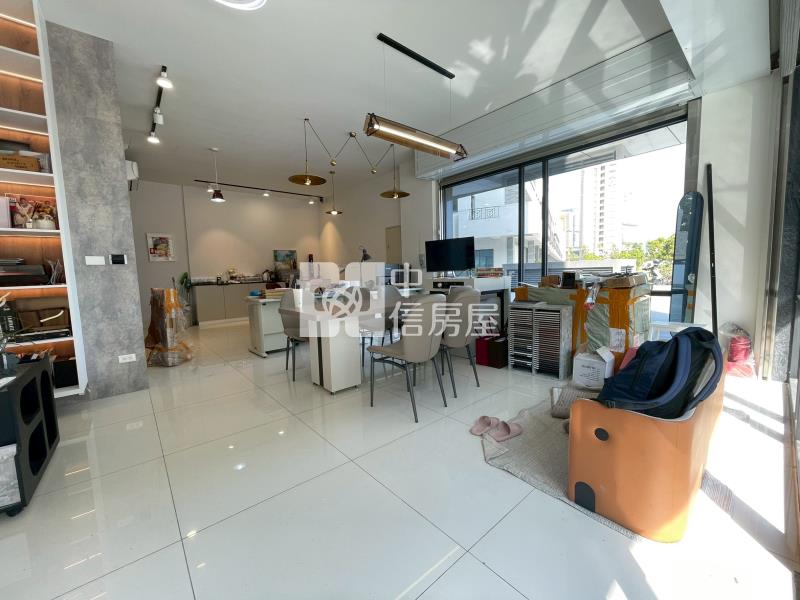 陽光樹商圈三角窗金店面房屋室內格局與周邊環境