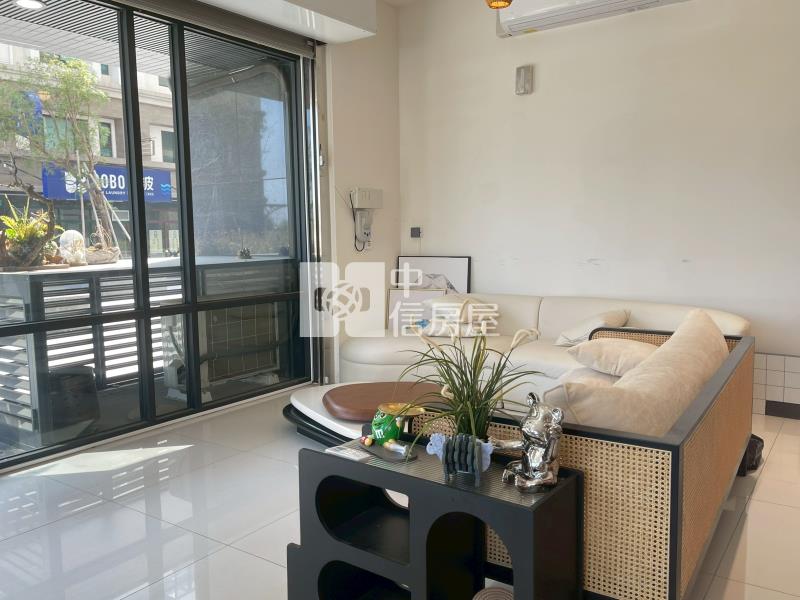 陽光樹商圈三角窗金店面房屋室內格局與周邊環境