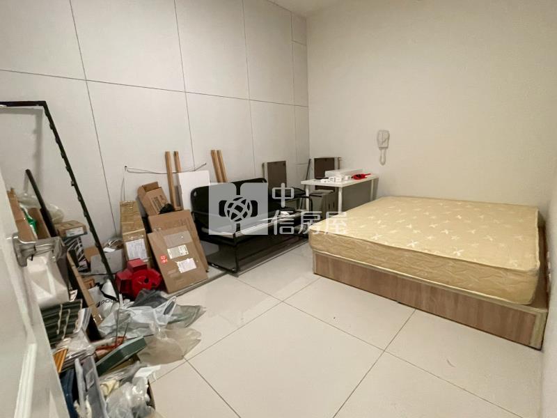 陽光樹商圈三角窗金店面房屋室內格局與周邊環境